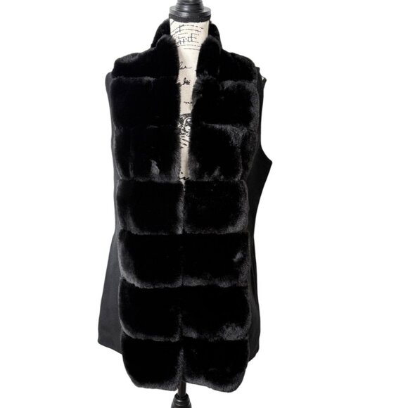 J. McLaughlin Jackets & Blazers - J. McLaughlin Womens Size L Black Faux Fur Vest Sleeveless Open Front Cozy Chic